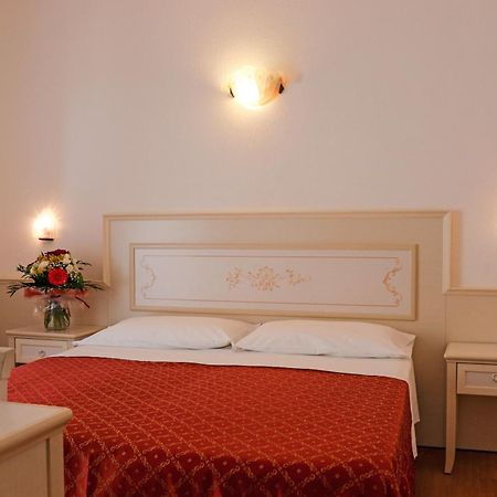 Hotel Principe Каорле Екстер'єр фото