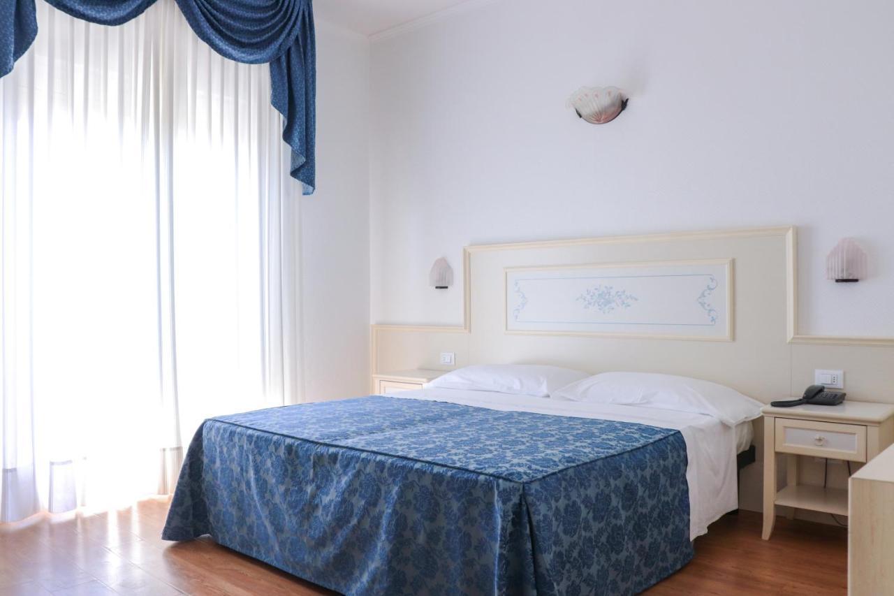 Hotel Principe Каорле Екстер'єр фото