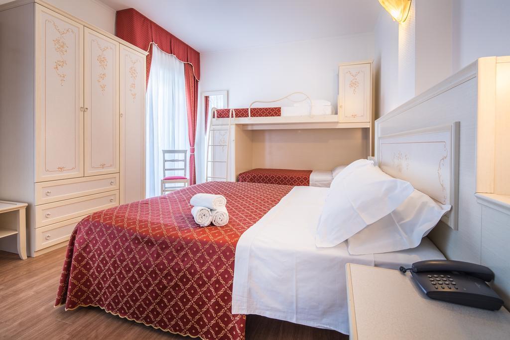 Hotel Principe Каорле Екстер'єр фото