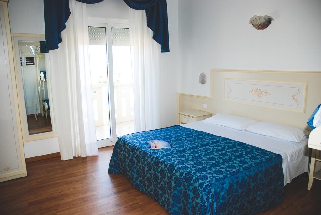 Hotel Principe Каорле Екстер'єр фото