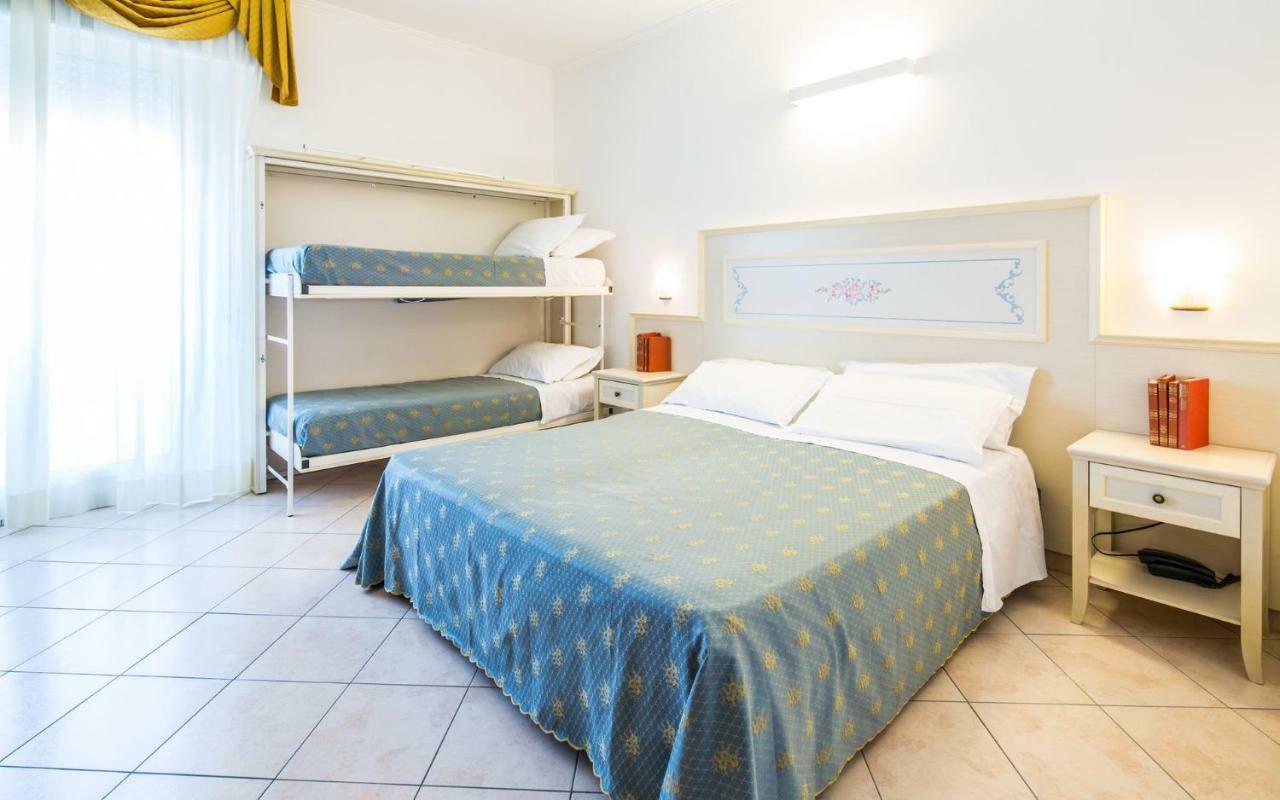 Hotel Principe Каорле Екстер'єр фото